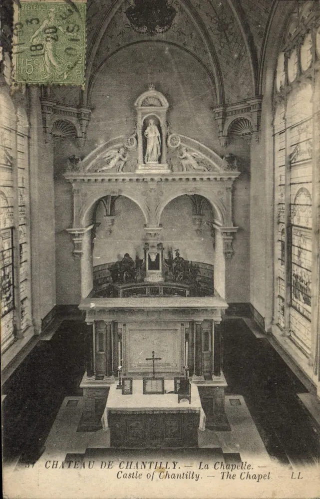 Castelo de Chantilly — A Capela — LL - Frente