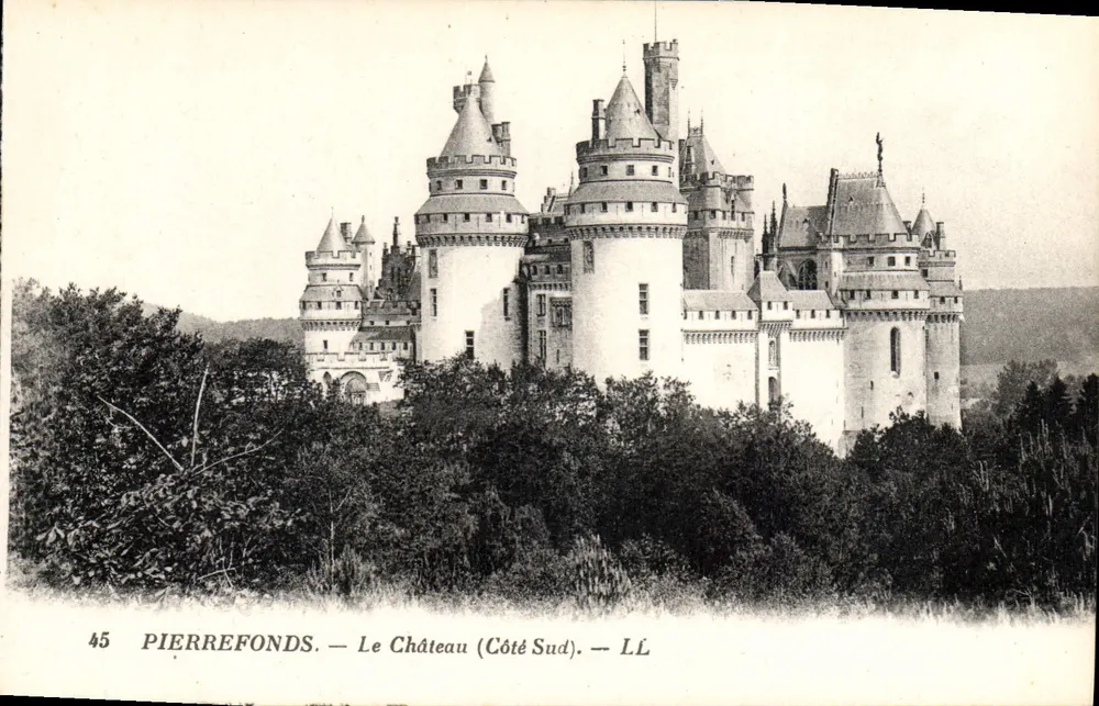 Pierrefonds — O Castelo (Lado Sul) — LL - Frente