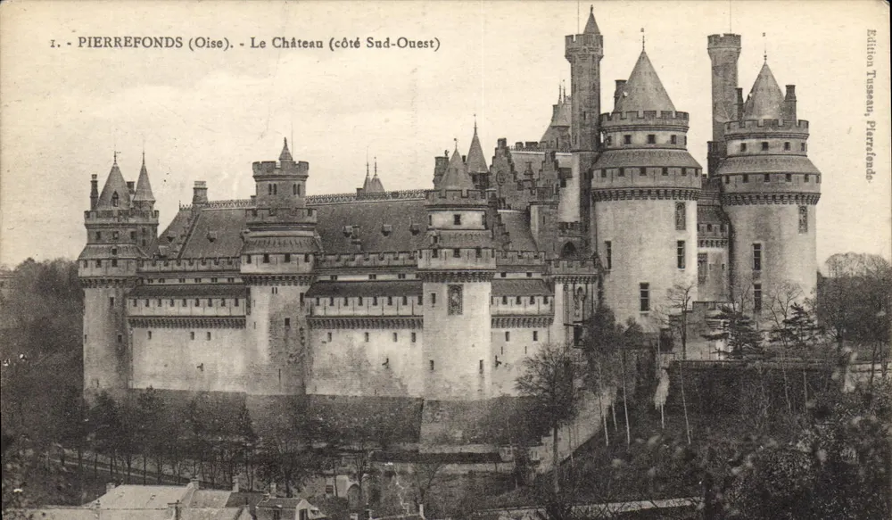 Pierrefonds (Oise) — Le Château (côté Sud-Ouest) — Édition Tussaud, Pierrefonds - Frente