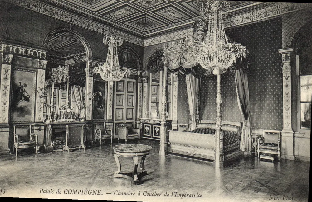 Palácio de COMPIÈGNE — Quarto da Imperatriz — ND. Phot. - Frente