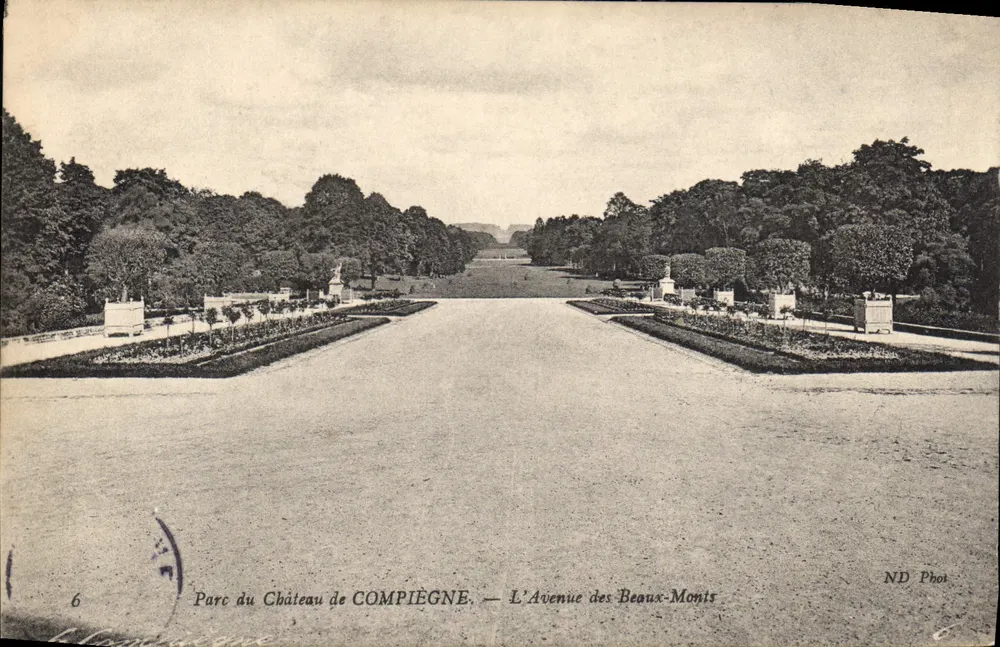 Park des Schlosses COMPIEGNE — Die Avenue des Beau-Monts — ND Phot - Vorderseite
