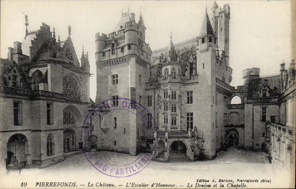 Pierrefonds — Das Schloss — Die Ehrenstiege — Der Bergfried und die Kapelle — Ausgabe A. Derôme, Pierrefonds (Oise) - Vorderseite