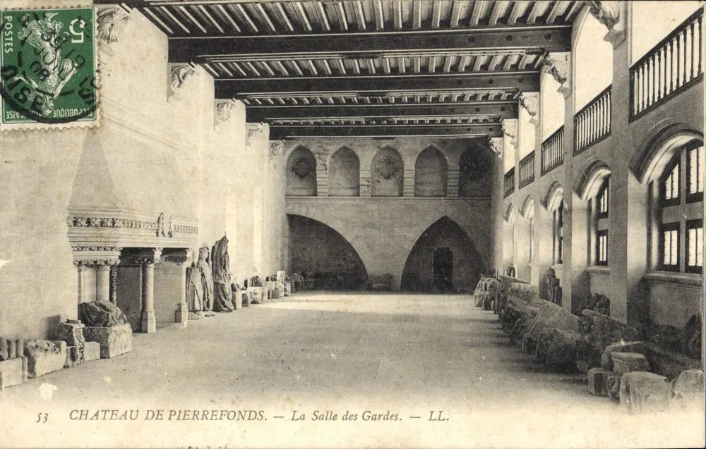 Schloss Pierrefonds — Die Wachstube — LL. - Vorderseite