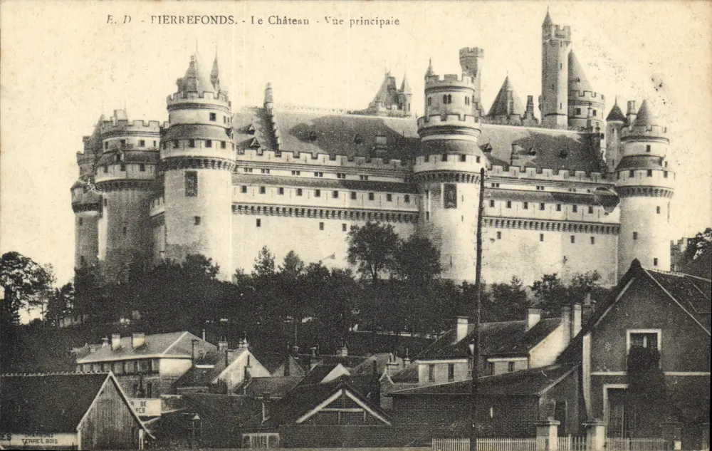 PierreFonds - O Castelo - Vista principal - Editor: Charbonnier Terrel Bois - Frente