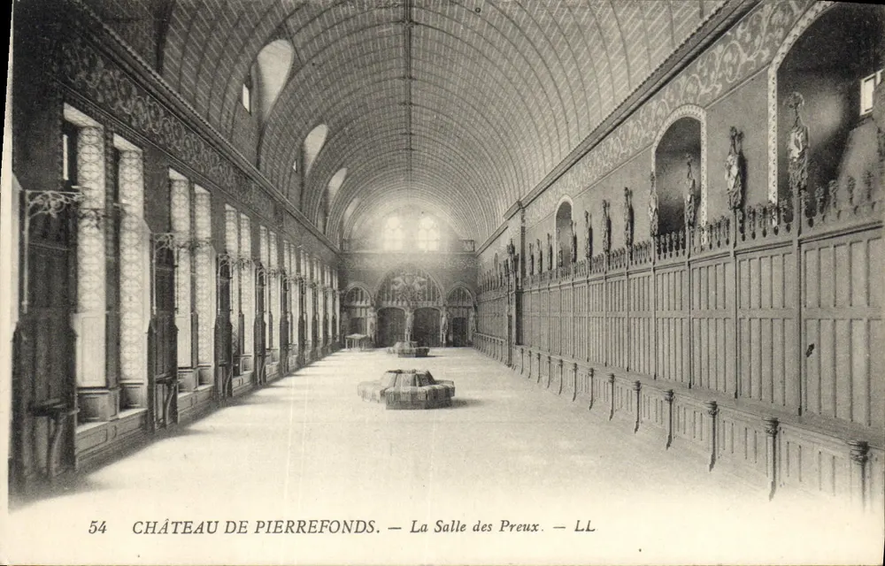 Schloss Pierrefonds — Der Saal der Ritter — LL - Vorderseite
