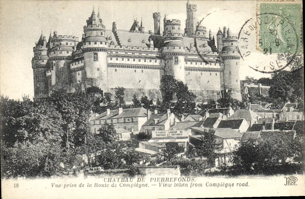 Schloss Pierrefonds — Ansicht von der Straße nach Compiègne — Verlag ND. Foto n°18 - Vorderseite