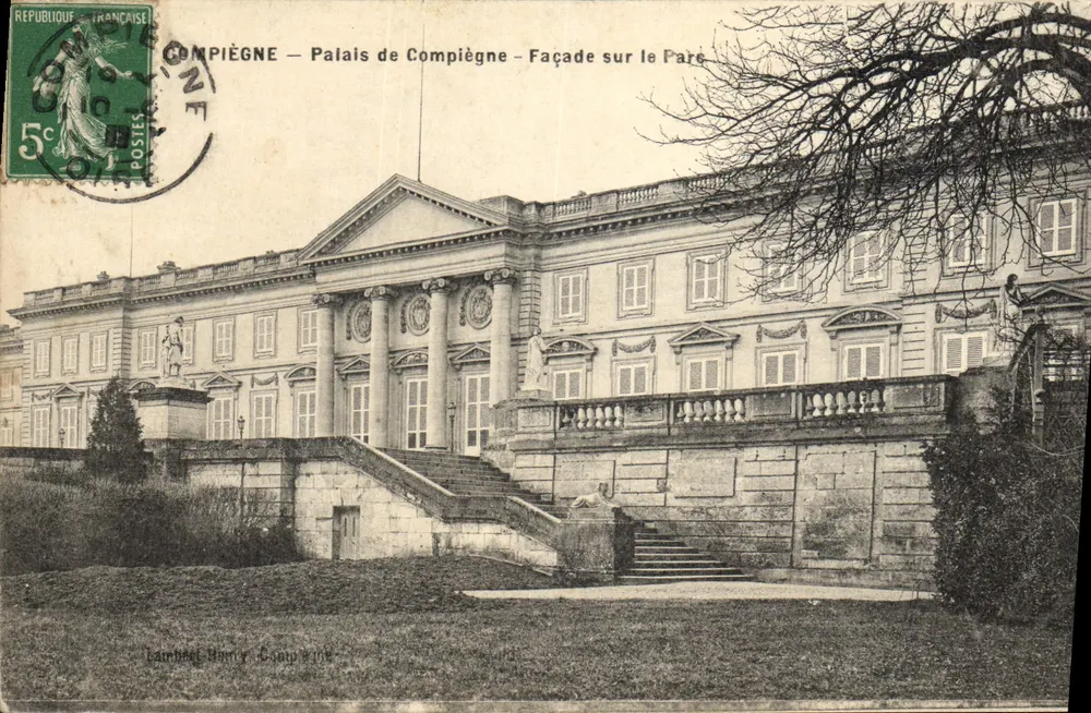 Compiègne — Pałac w Compiègne — Frontowa część z Parkiem - Awers