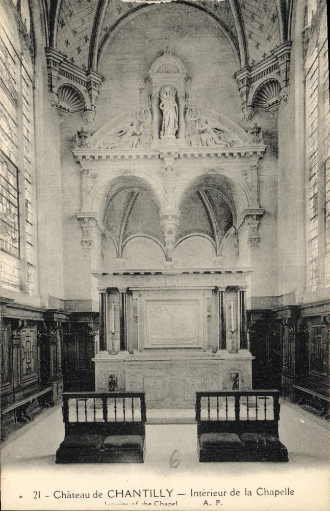 Castelo de CHANTILLY — Interior da Capela — A.P. n°21 - Frente