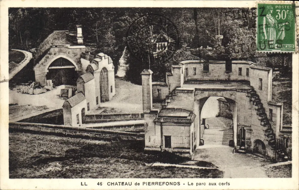 Castelo de Pierrefonds — O parque dos cervos — Editor É.L. n°46 - Frente