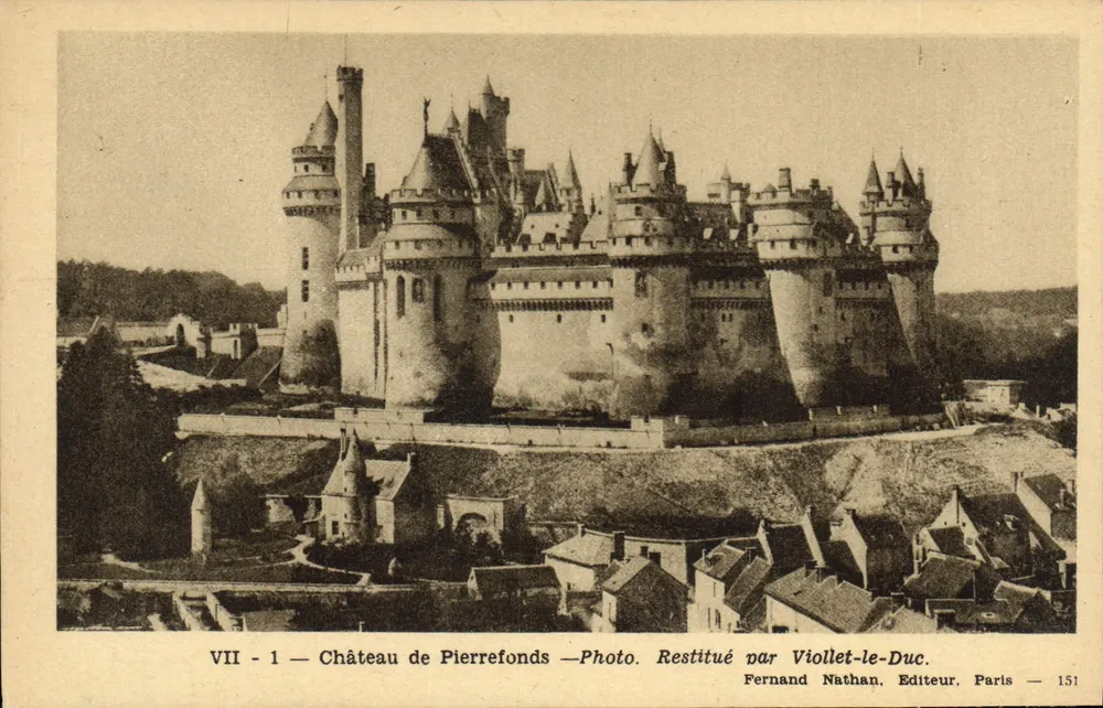 Schloss Pierrefonds — Restaurierung durch Viollet-le-Duc — Foto. Fernand Nathan, Paris — 151 - Vorderseite
