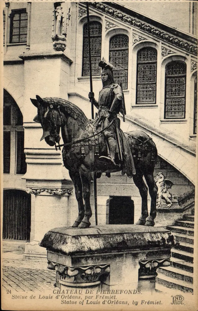 Statue von Louis d'Orléans — Schloss Pierrefonds — von Frémiet - Vorderseite
