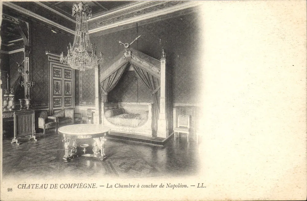 Castelo de Compiègne — A Câmara de Dormir de Napoleão — LL. n°28 - Frente