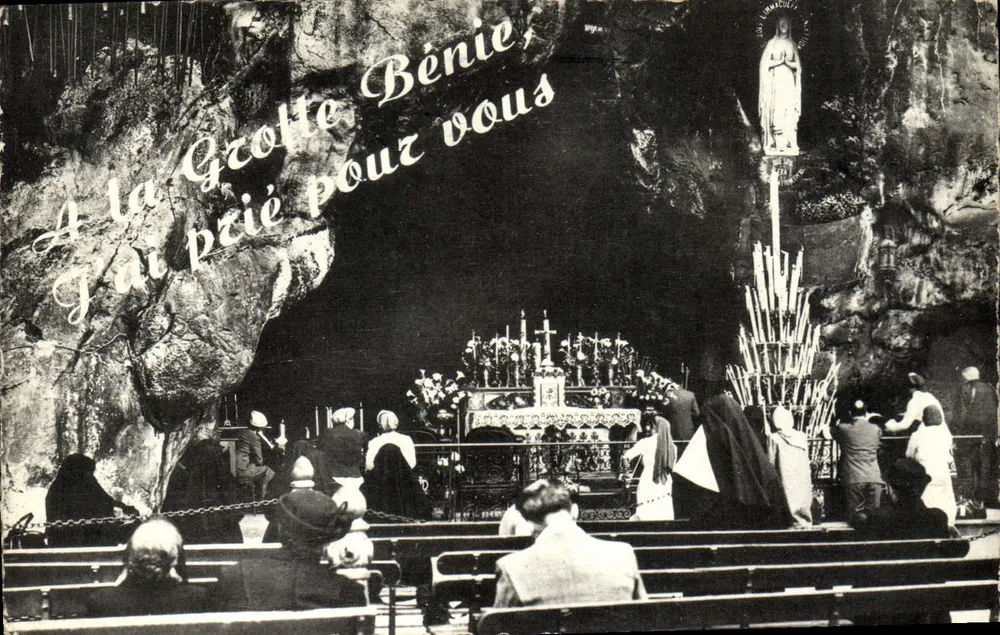 A Gruta de Lourdes — A Gruta Miraculosa — editor 46. LOURDES - Frente