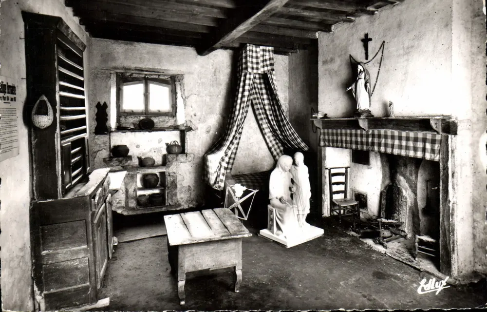 Authentische Kammer, in der Schwester Bernadette ihre Kindheit verbrachte — Bartres — Edit P. Doucet, 108 - Vorderseite