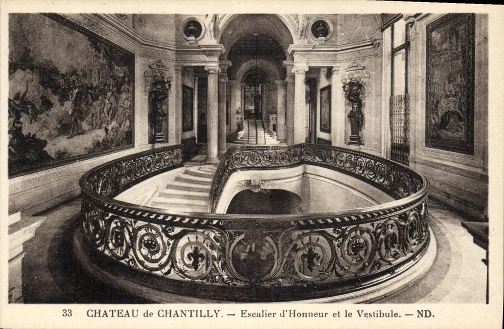 Schloss Chantilly — Treppenhaus und Vorzimmer — ND. - Vorderseite