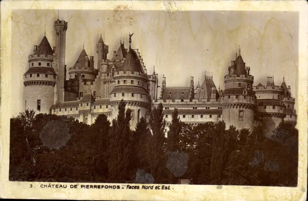Castelo de Pierrefonds — Faces Norte e Leste — Editor não identificado, n°3 - Frente