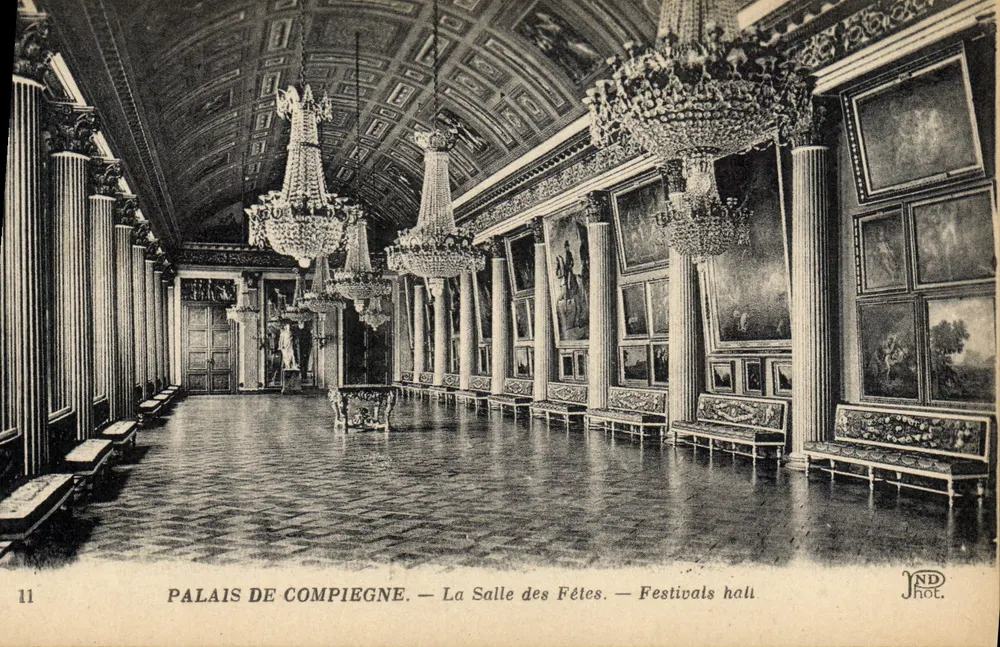 Palácio de Compiègne — A Sala das Festas — Festivals hall - Frente