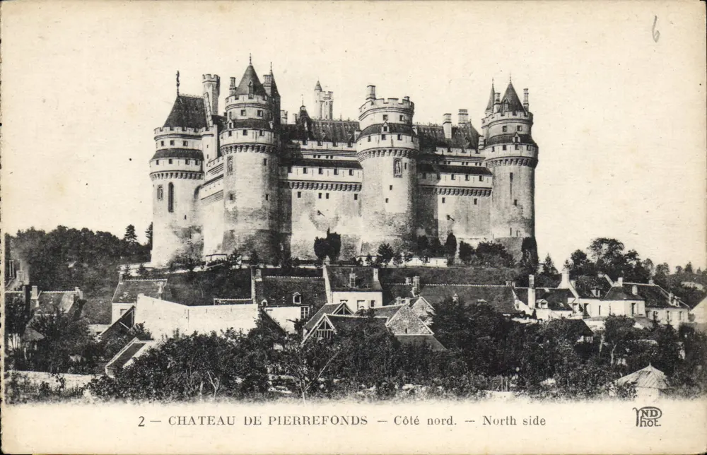 Castelo de Pierrefonds — Lado norte — NDH - Frente