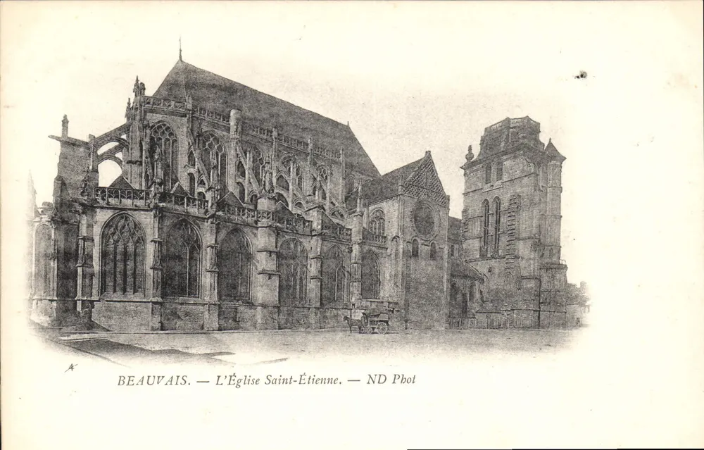 Beauvais — A Igreja de São Etienne — ND Pbot - Frente