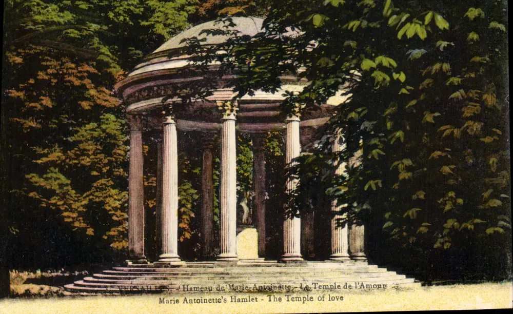 Versailles - Hameau von Marie-Antoinette - Der Tempel der Liebe - Vorderseite