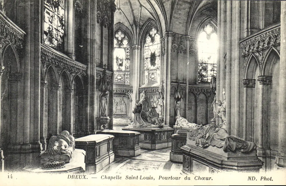 Dreux — Kapelle Saint-Louis, Umkreis des Chors — ND. Foto - Vorderseite