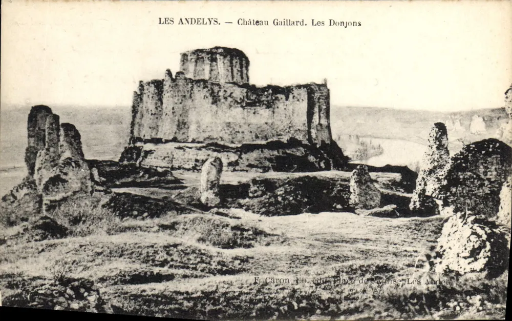 Les Andelys — Castillo de Gaillard. Los Donjons — F. Caron, edición Place de l'Église, Les Andelys - Anverso