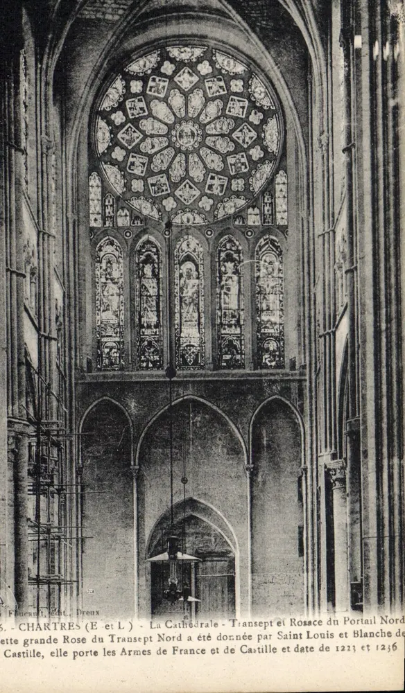 Chartres (E. et L.) - Die Kathedrale - Querhaus und Rosette des Nordportals - Vorderseite