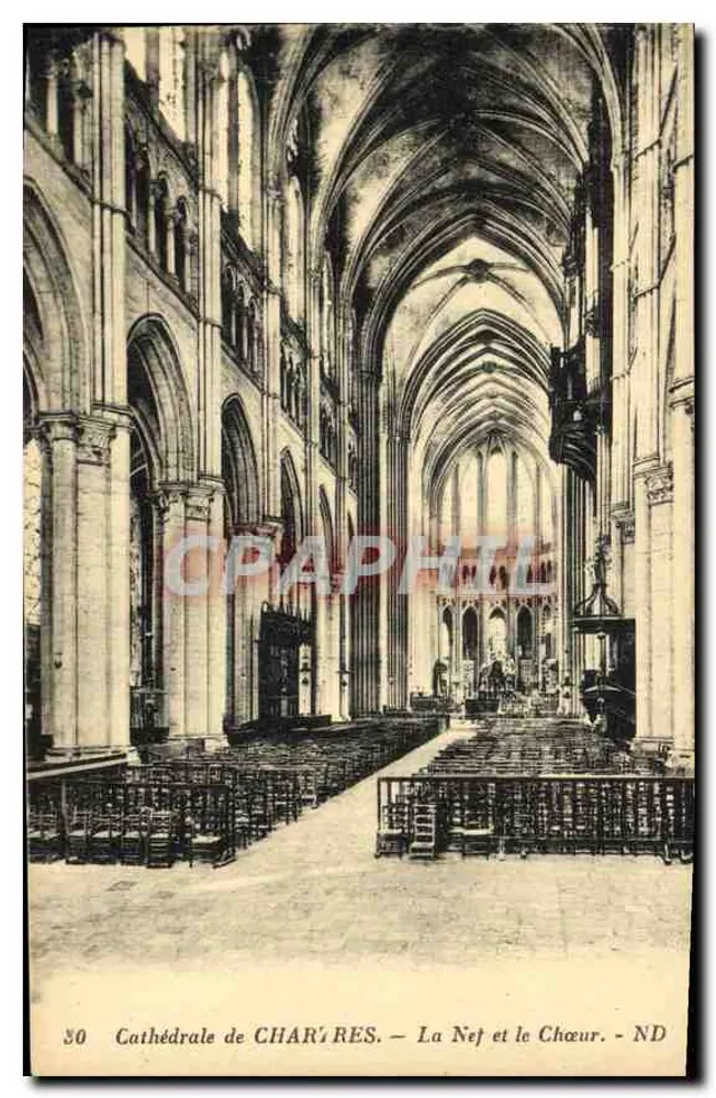 Catedral de CHARLRES — A Nave e o Coro — ND - Frente