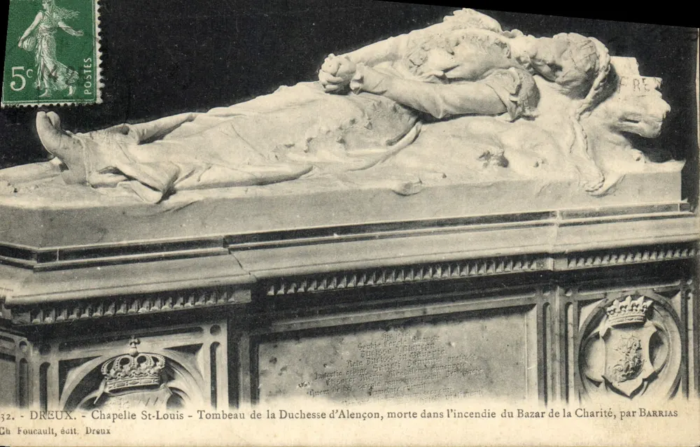 Kapelle St-Louis - Grab der Herzogin von Alençon, gestorben bei dem Brand im Bazar de la Charité, von Barrias — Ch. Foucault, Verlag Dreux - Vorderseite