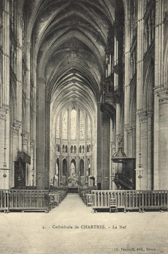 Catedral de CHARTRES - A Nave — Ch. Foucault, editor, Dreux - Frente