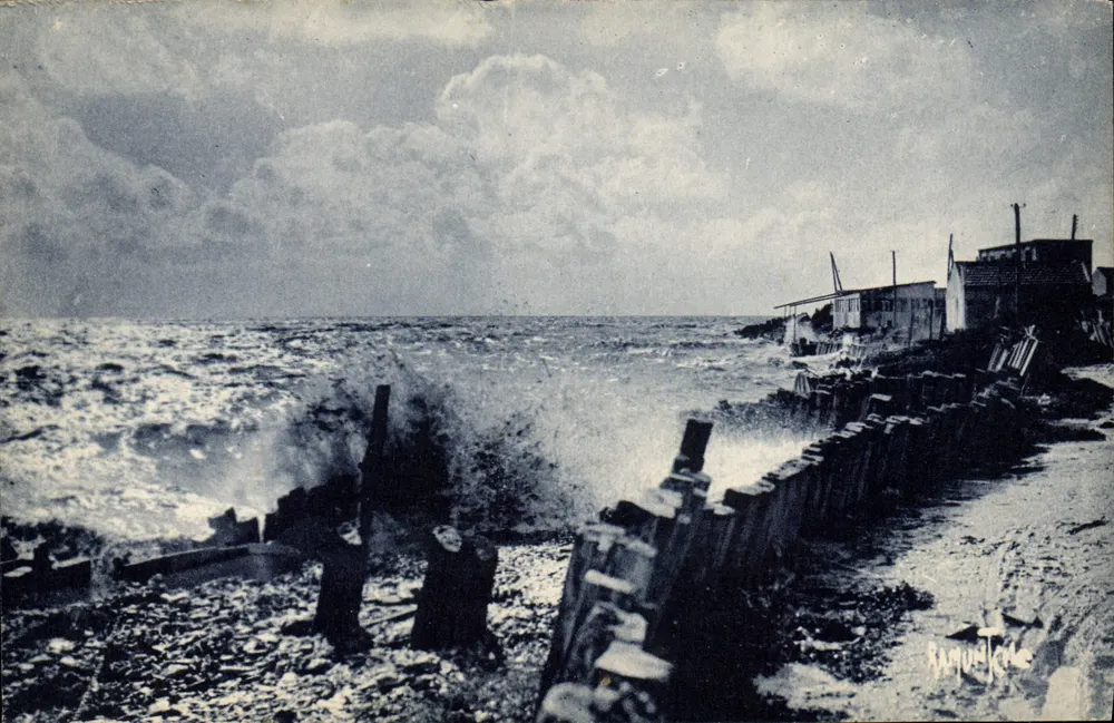 Chatelaillon-Plage — Grande Maré nos Boucholeurs — Edições Raymond Bergerin, La Rochelle, n° 1088 - Frente