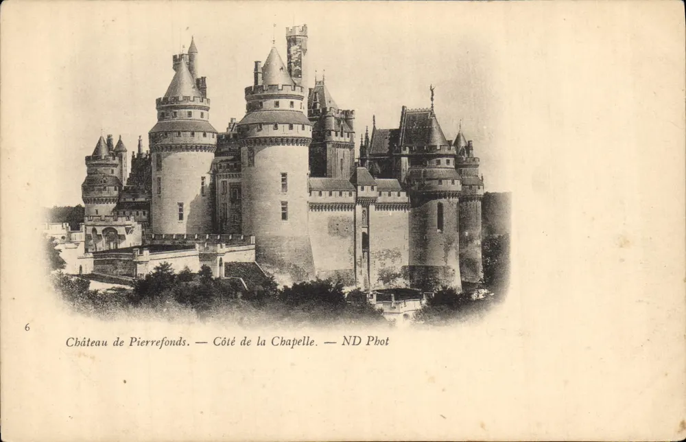 Castelo de Pierrefonds — Lado da Capela — ND Phot - Frente