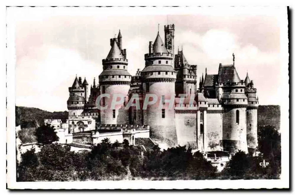 Castelo de Pierrefonds — Lado da Capela — Cie des Arts Photométriques, Paris - Frente