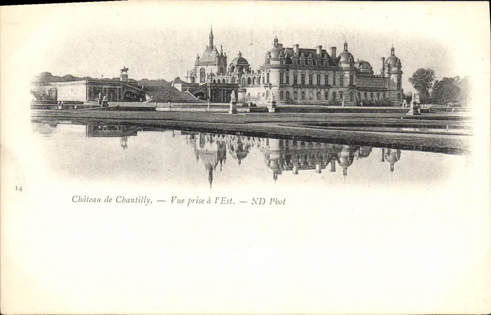 Castelo de Chantilly — Vista tirada a leste — ND Pbot - Frente