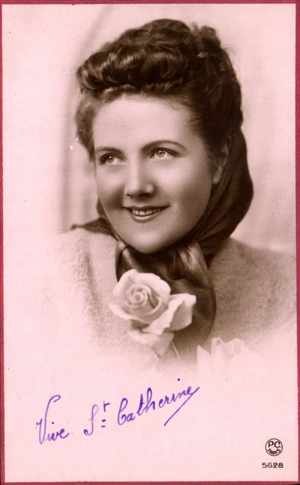 Irmã Catherine — retrato sorridente com rosa — P-C Paris n°5628 - Frente