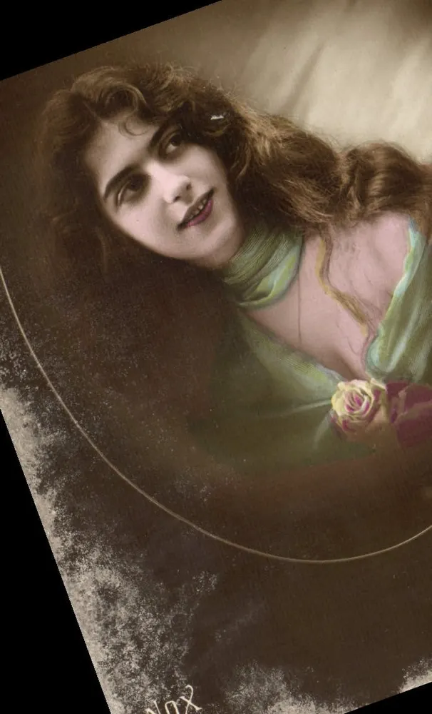 Jovem mulher — retrato — editor Vox, número de série ilegível - Frente
