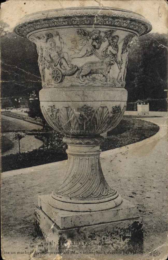 Vase en marbre représentant Mars triomphant — exécuté par Hardy — Éditeur : PAILLES, n°6 - Frente