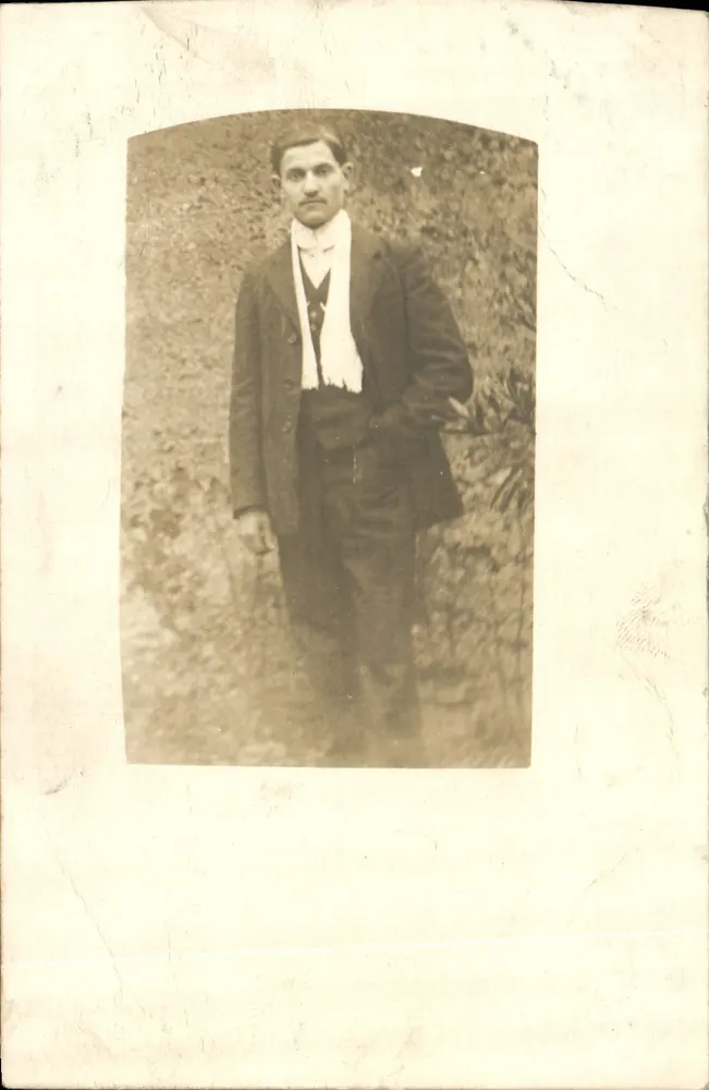 Porträt eines jungen Mannes — Verlag Carte Postale A. Retta - Vorderseite
