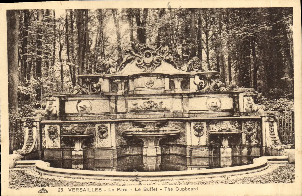 Versailles - O Parque - O Buffet - The Cupboard - Frente