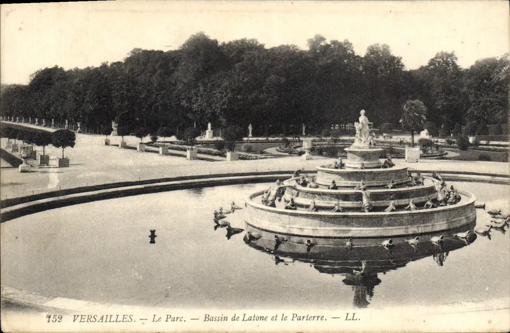 Versailles — Der Park — Bassin de Latone und der Parterre — LL. — n° 152 - Vorderseite