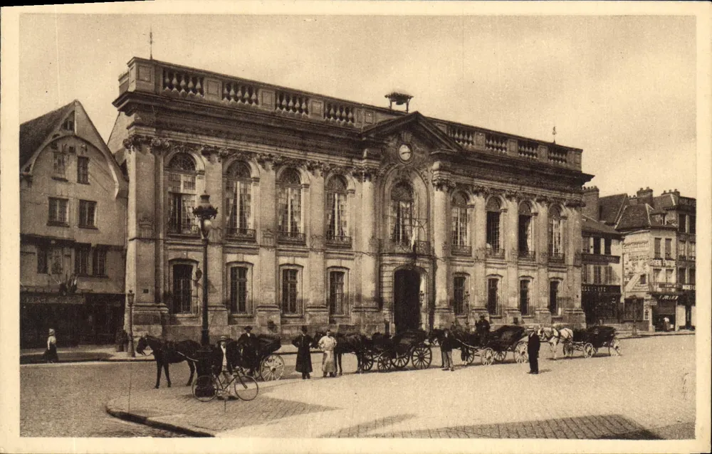 Beauvais — O Hotel de Ville (século XVIII) — LL - Frente