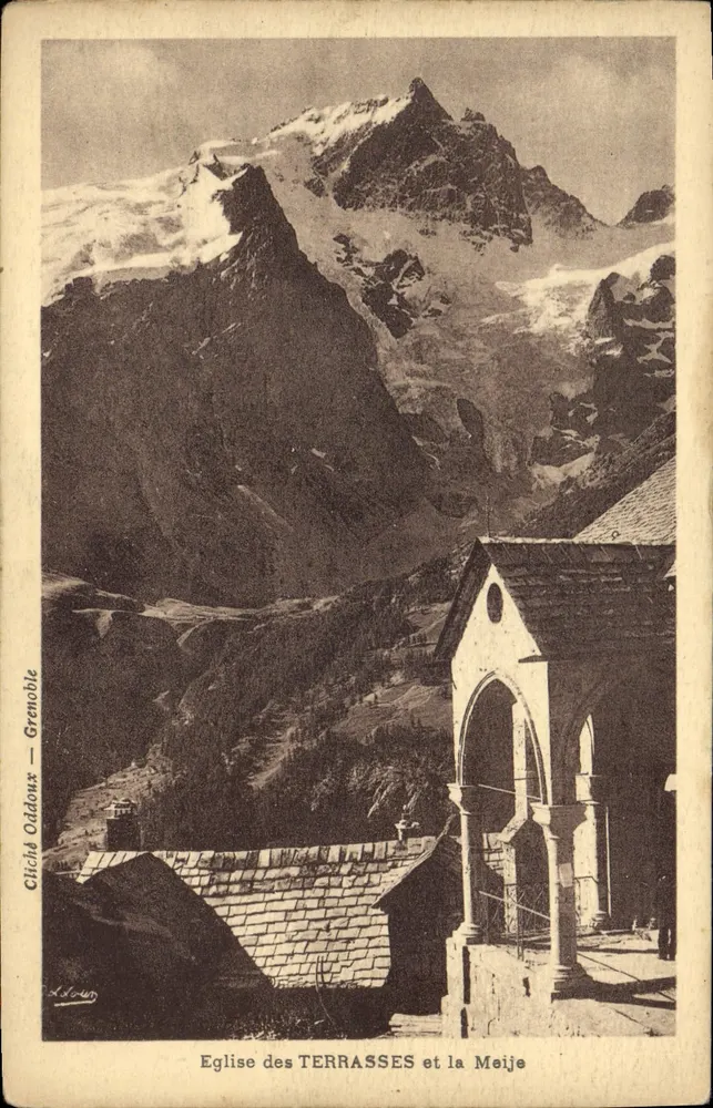 Kirche der Terrasses und das Meije — alpine Aussicht mit schneebedecktem Berg — Oddoux, Grenoble - Vorderseite
