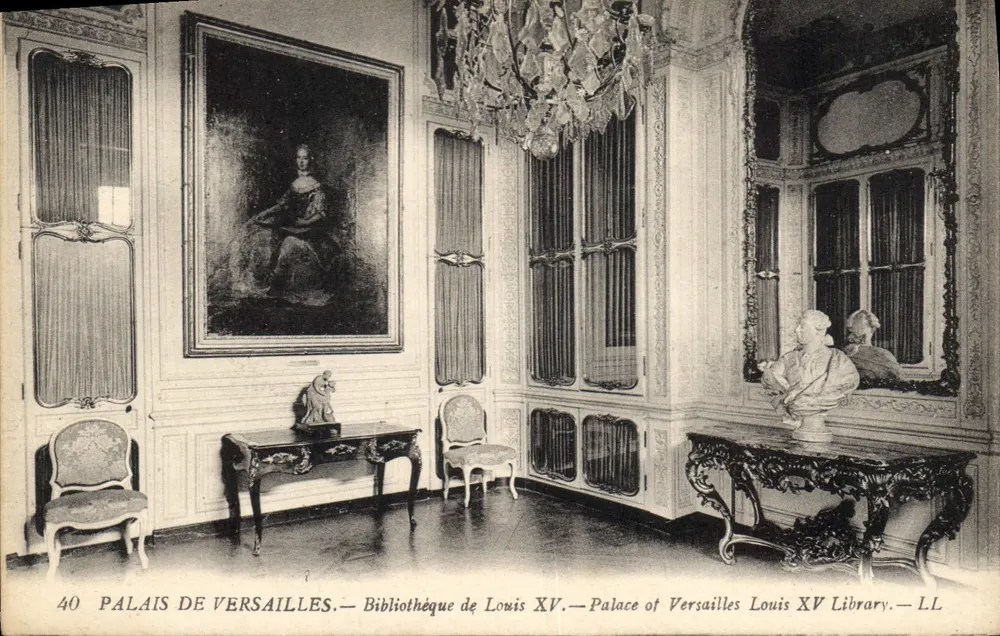 Biblioteca de Luís XV — Palácio de Versalhes — LL - Frente