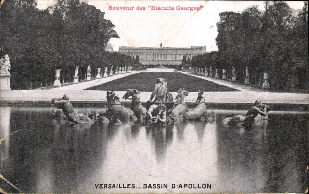 Versailles — Bassin d'Apollon — Souvenir dos 'Biscuits George' - Frente