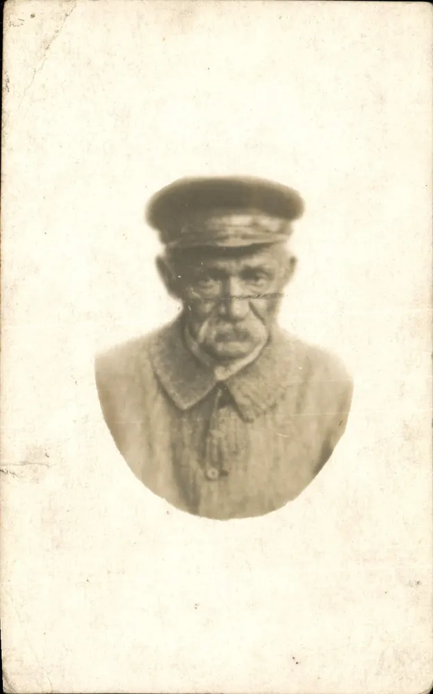 Portrait d'un homme âgé — buste en uniforme — éditeur non visible - Recto