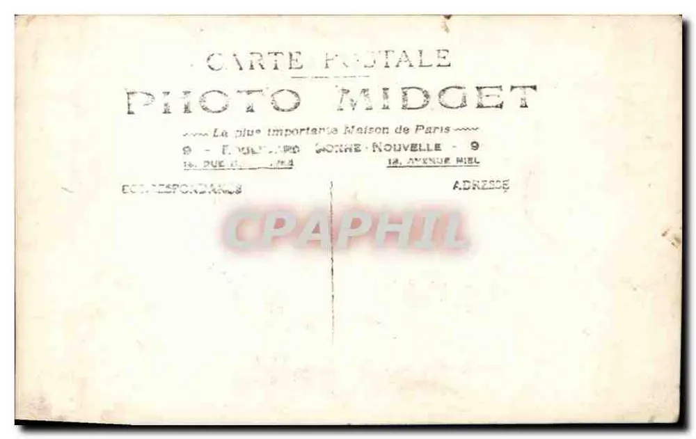 Três mulheres em trajes e chapéus da Belle Époque — Foto Midget, Paris - Verso