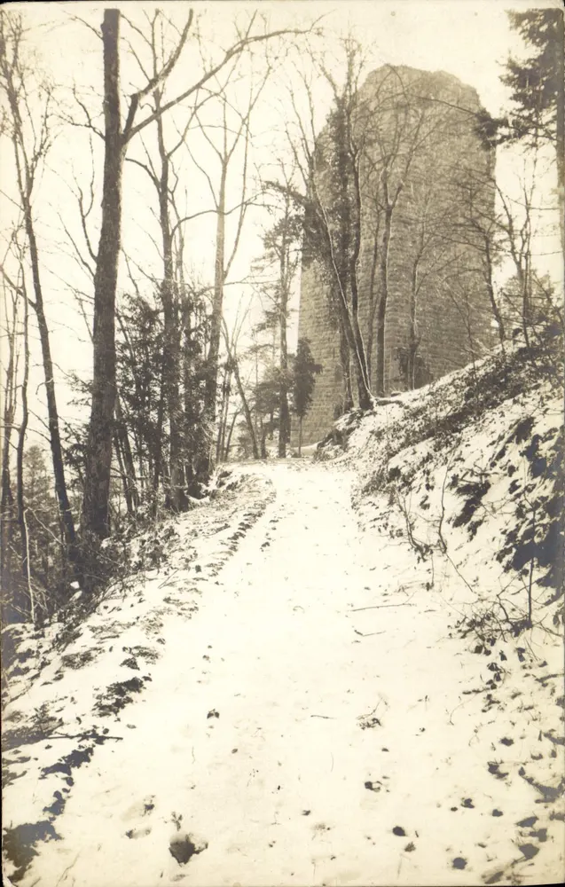 Castelo da Torre — Ruínas nevadas — Editor não identificado - Frente