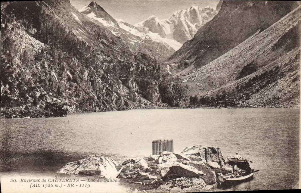 Arredores de CAUTERETS — Lago de Gaube — Alt. 1726 m. — BR-1119 - Frente