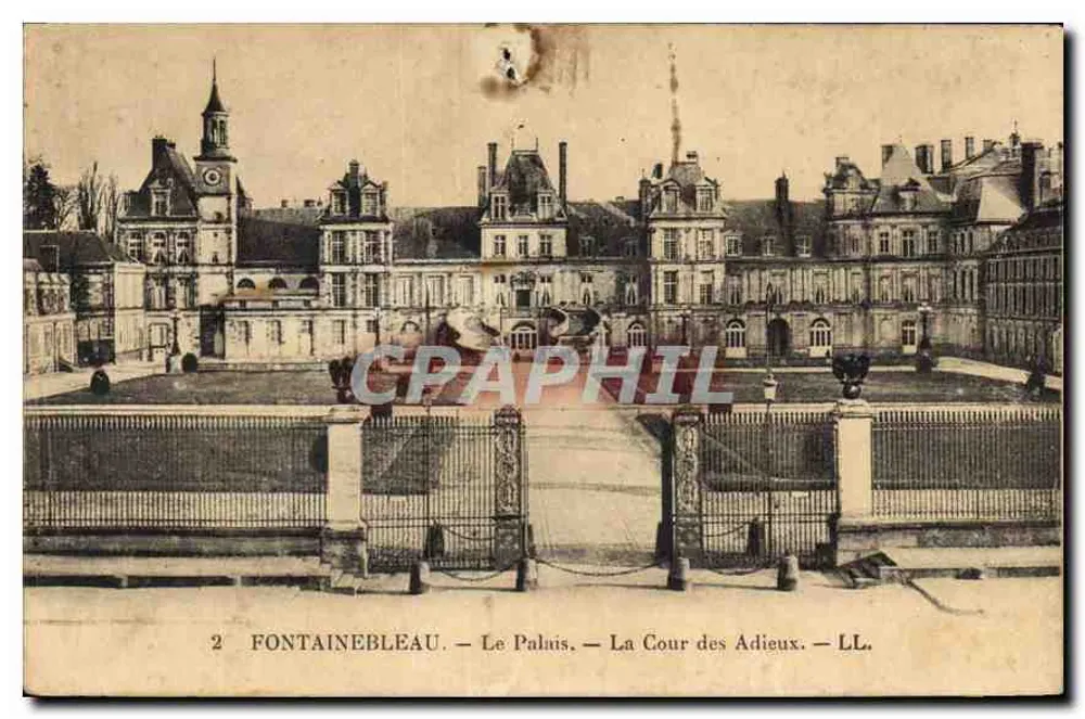 Fontainebleau — Das Schloss — Die Hof der Abschiede — LL. - Vorderseite