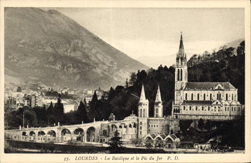Lourdes - La Basilica e il Pic du Jer — P. D. - Recto